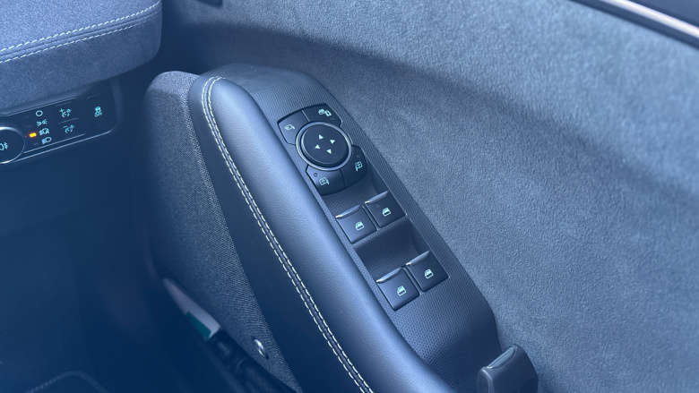 Ford Mustang Mach-E 358kW GT 91kWh AWD 5dr Auto [Pan Roof] Electric Estate